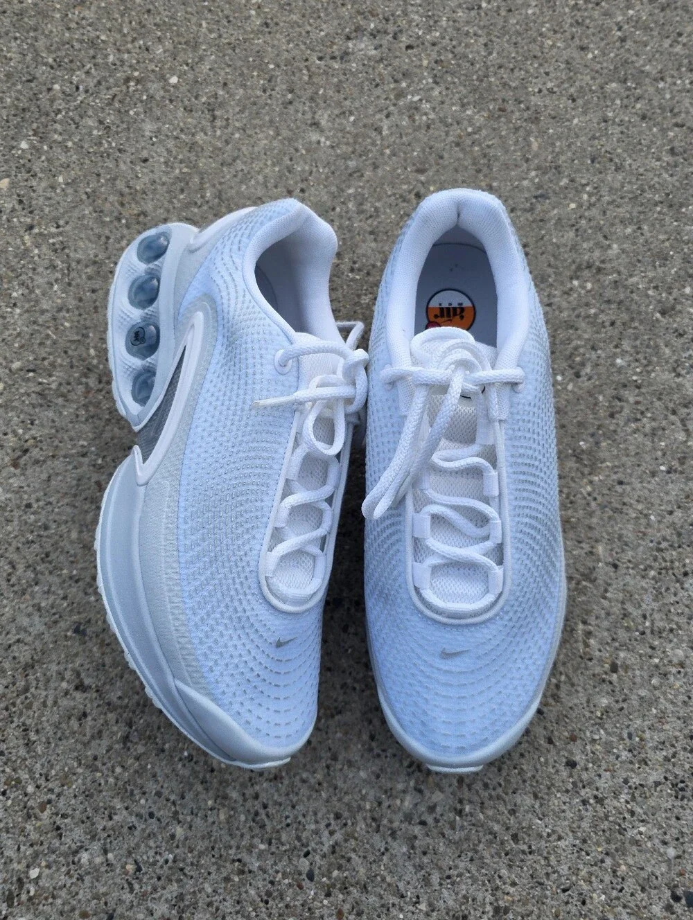 Nike Women's Air Max DN casual sneakers Size 9